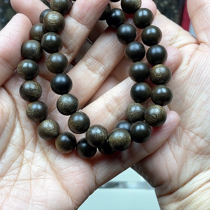 沉香手串开***天越南芽庄白奇楠