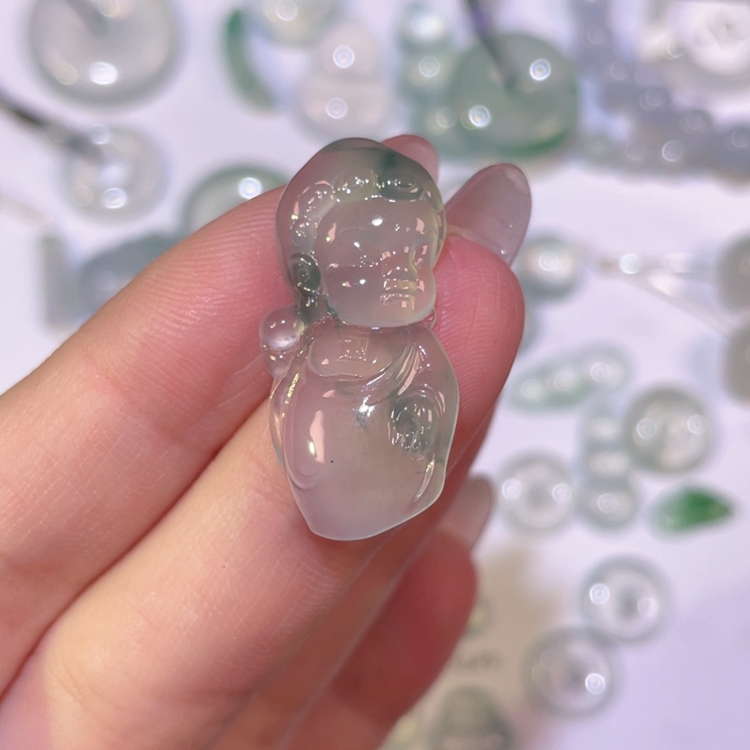 翡翠未镶嵌颈饰裸石