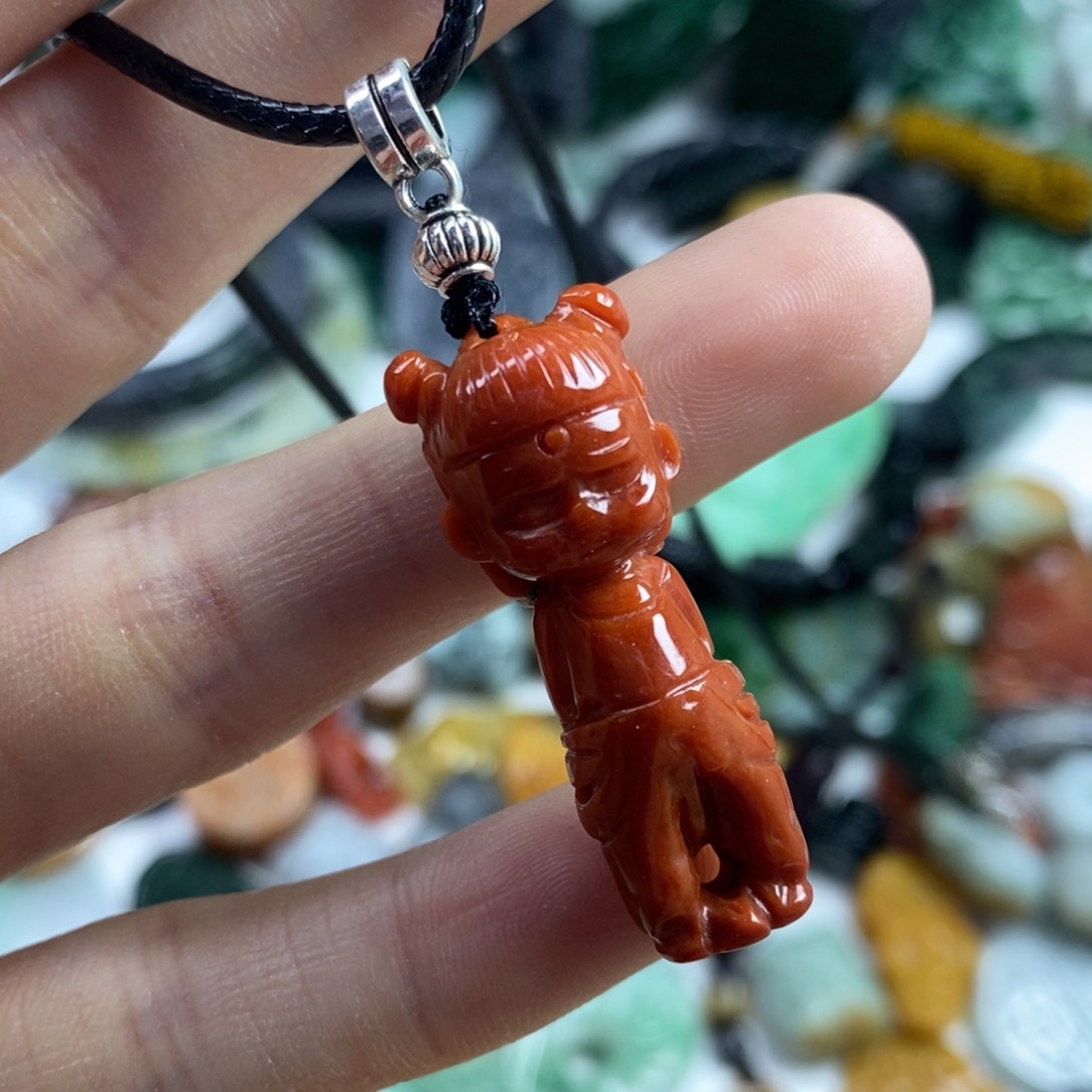 翡翠颈饰未镶嵌吊坠