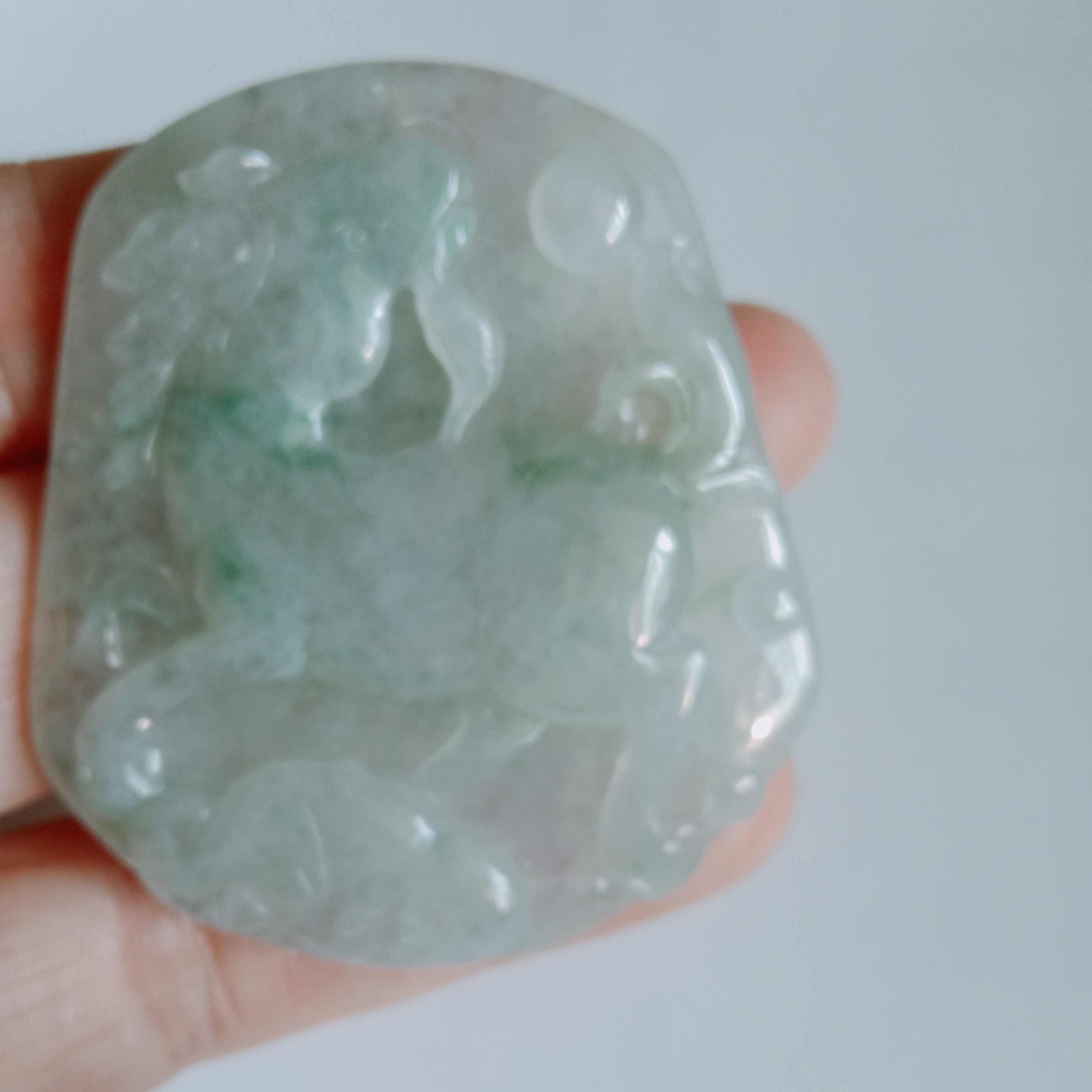 天然缅甸翡翠飘花生肖羊55*49*9mm