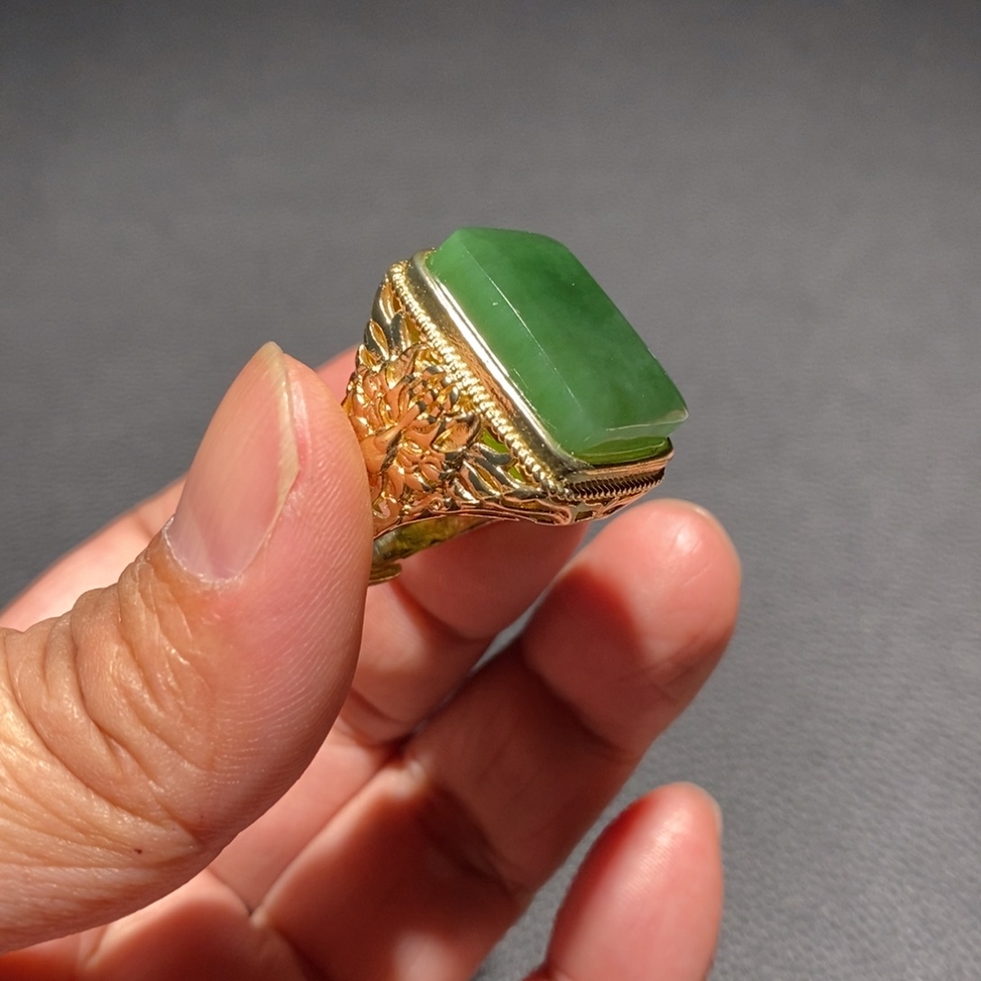 和田玉（碧玉）戒指未镶嵌