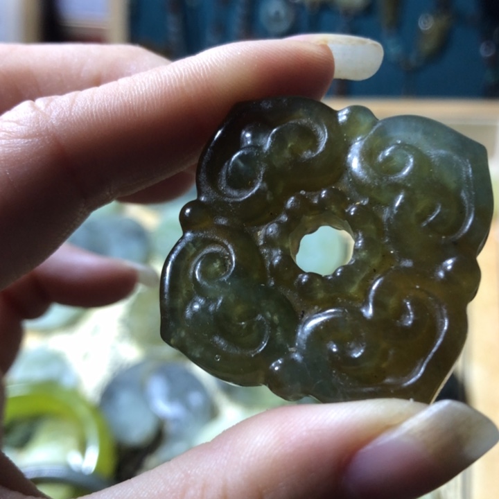 岫玉未镶嵌岫玉挂件