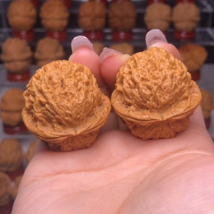 文玩核桃吊坠13火焰绣球