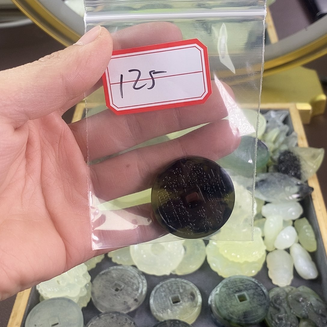 蛇纹石玉颈饰未镶嵌洛*125