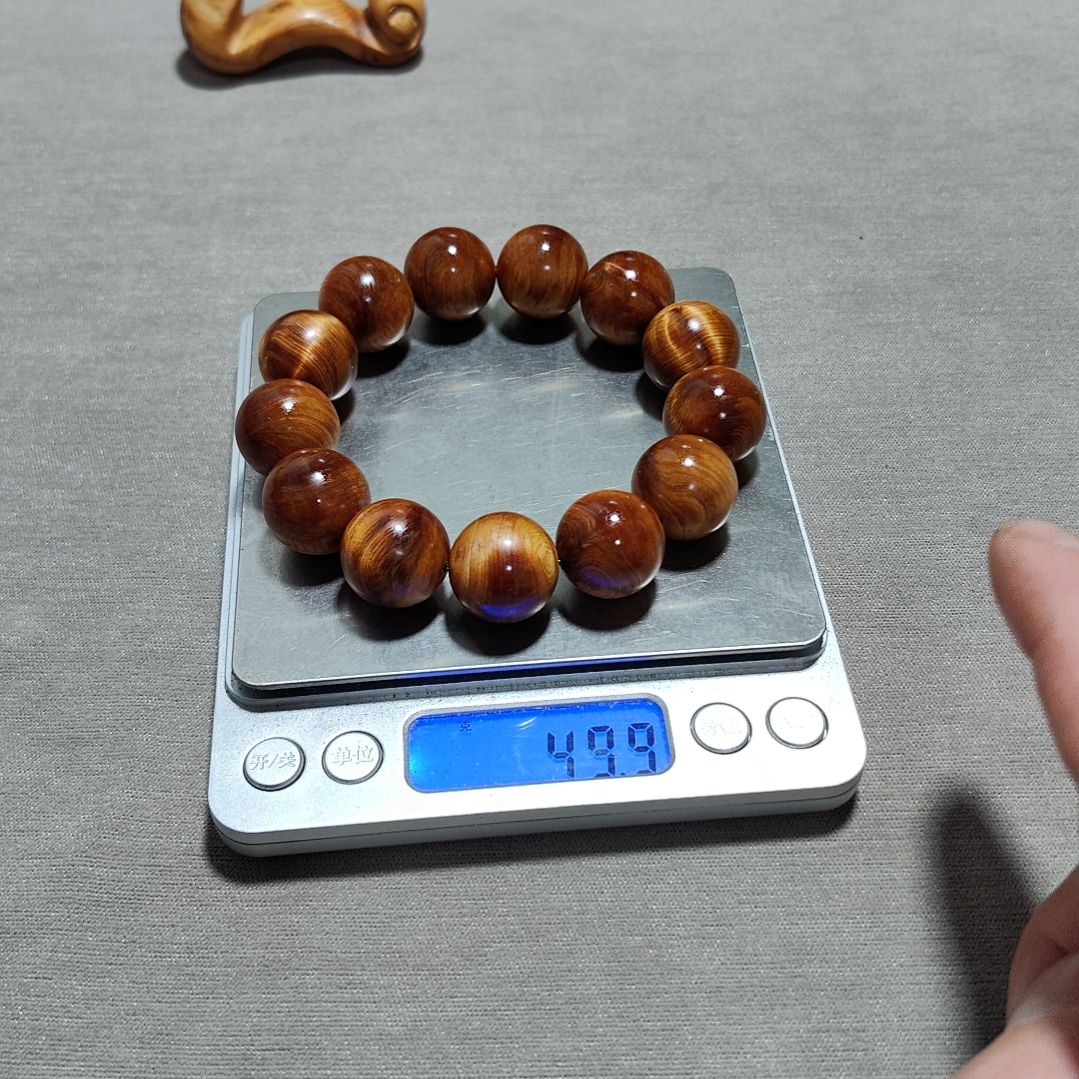 1.8太行崖柏手工艺品