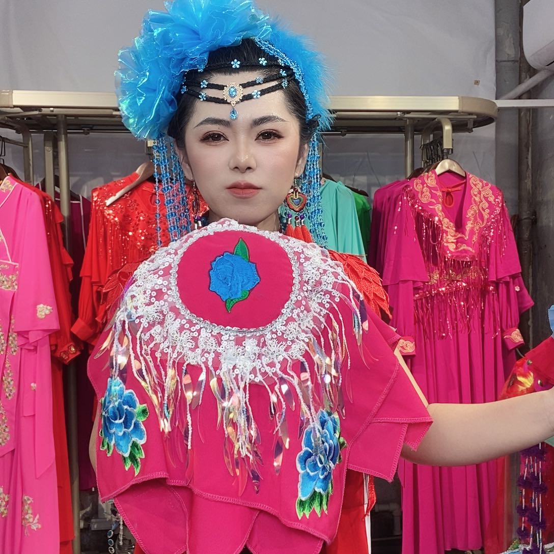 粉色白月光手绢啦啦