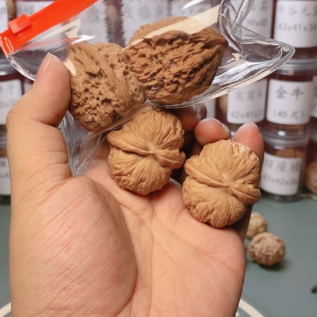 44全品元宝43全品南江石核桃