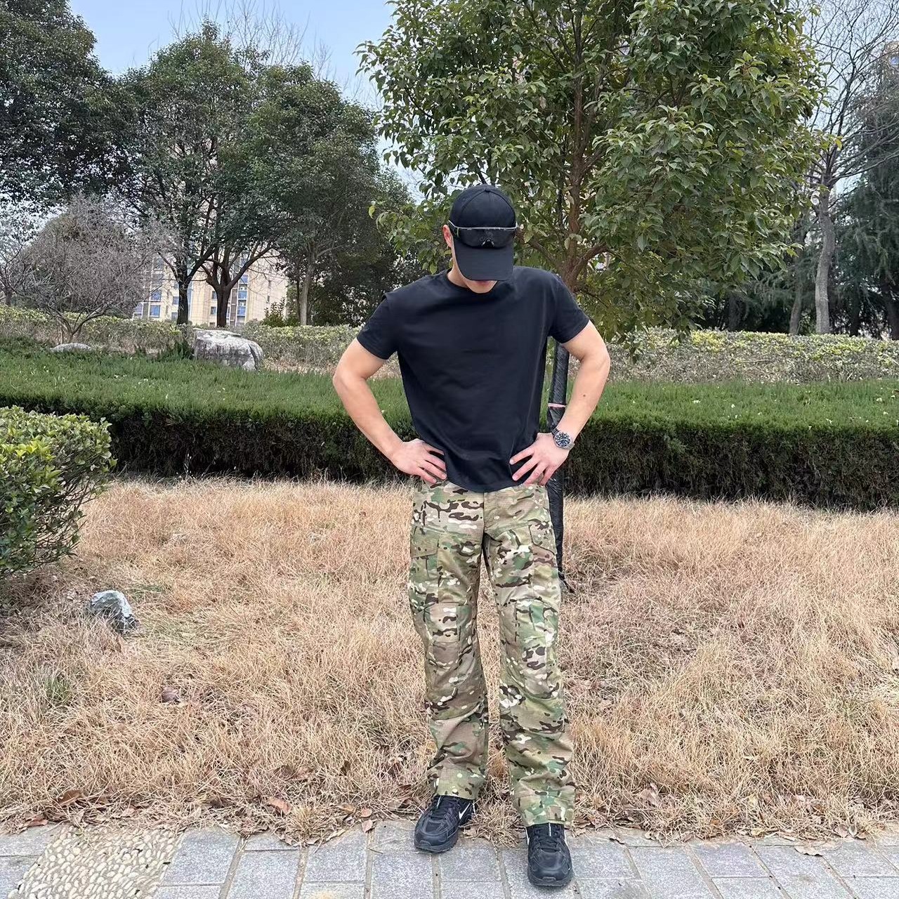 男式突击防刮耐磨户外休闲裤可装护膝工装裤登山裤迷彩战术裤