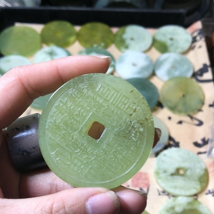 岫玉岫玉挂件未镶嵌