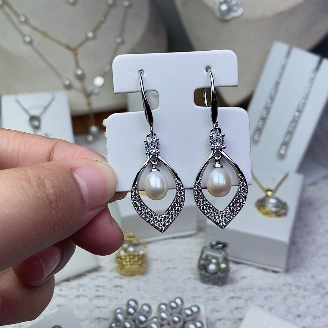 耳饰银S925镶嵌淡水珍珠