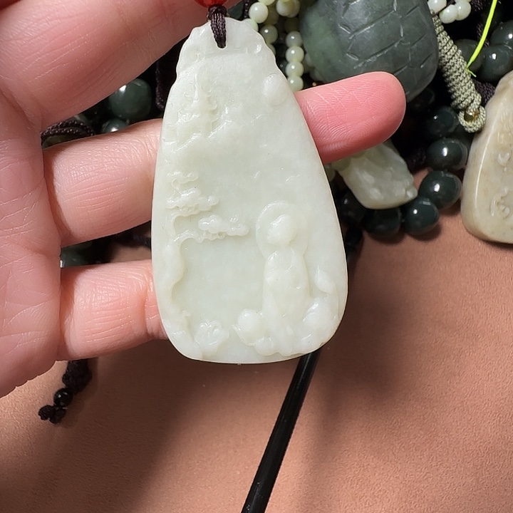 和田玉未镶嵌颈饰