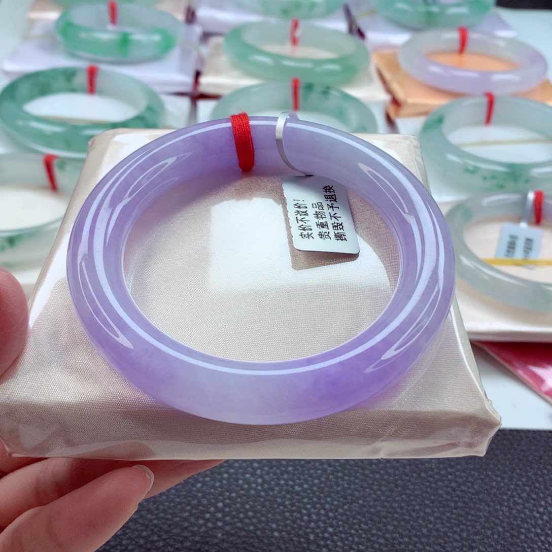 翡翠手镯（圆镯）未镶嵌浓紫见光不失色A