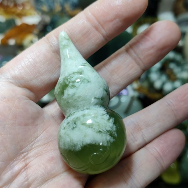 岫玉未镶嵌挂坠款式