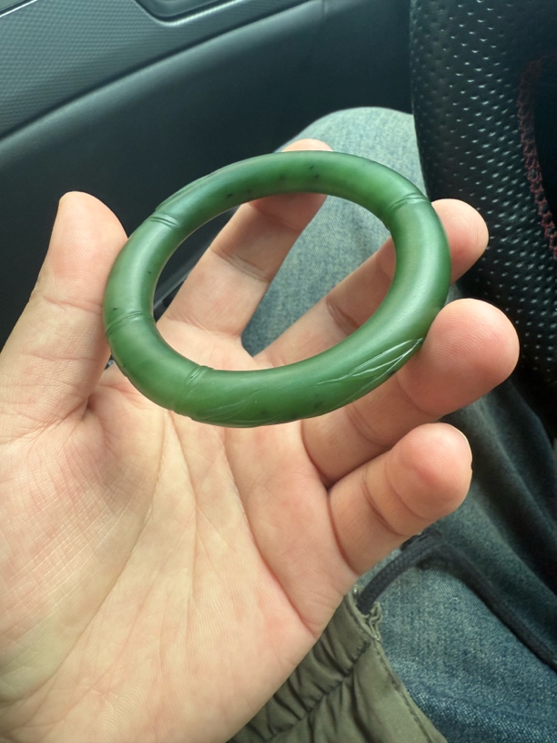 和田玉碧玉手镯雕刻竹节