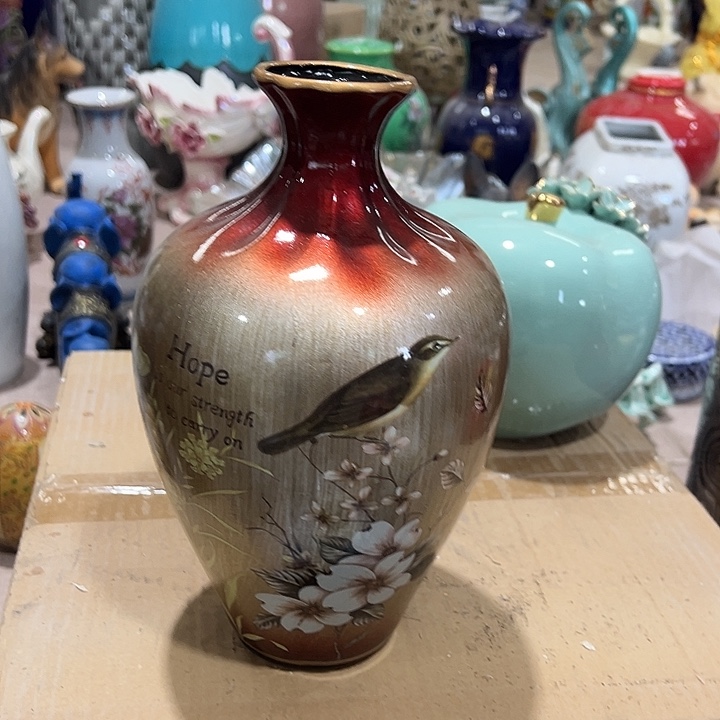 瓷片瑕。。。。。。。。。。。。。