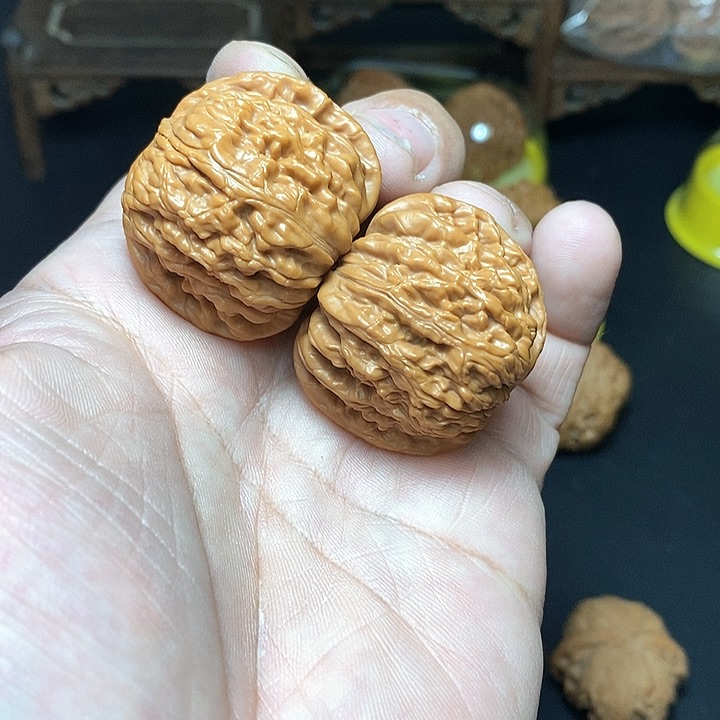 吊坠文玩核桃快**我37尺，四座楼