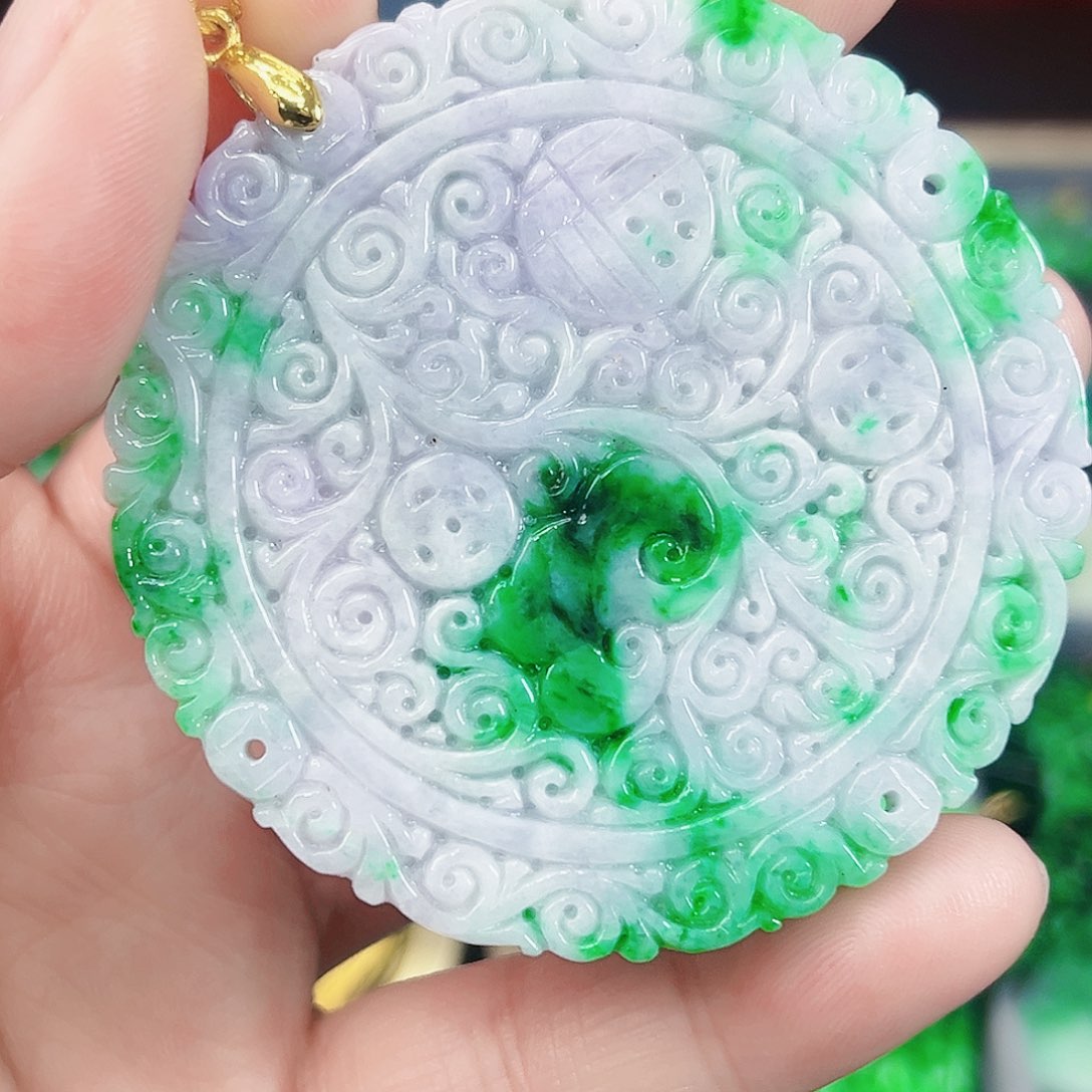 翡翠颈饰未镶嵌吊坠