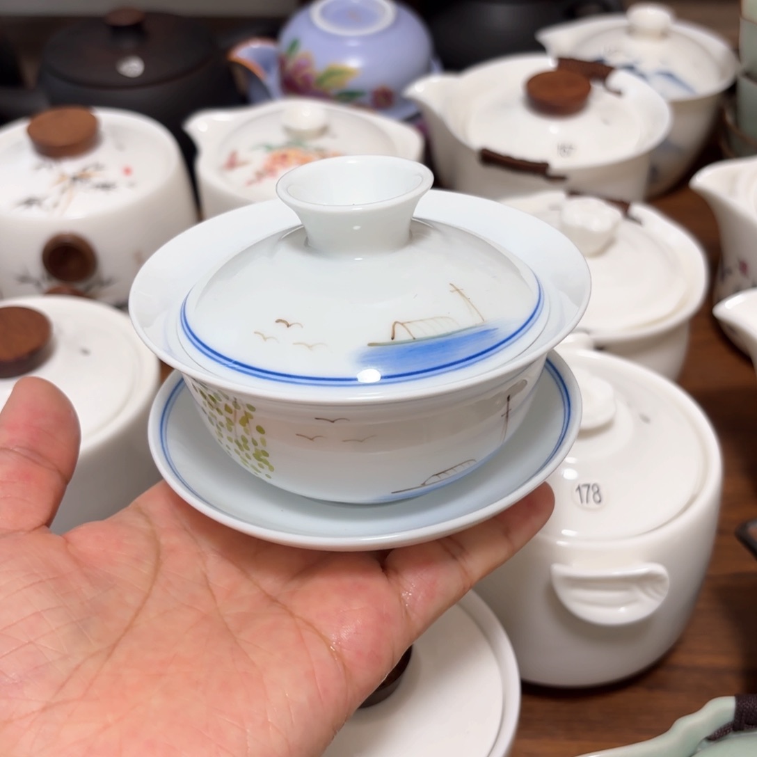 盖碗f g h j h j jbj j j k