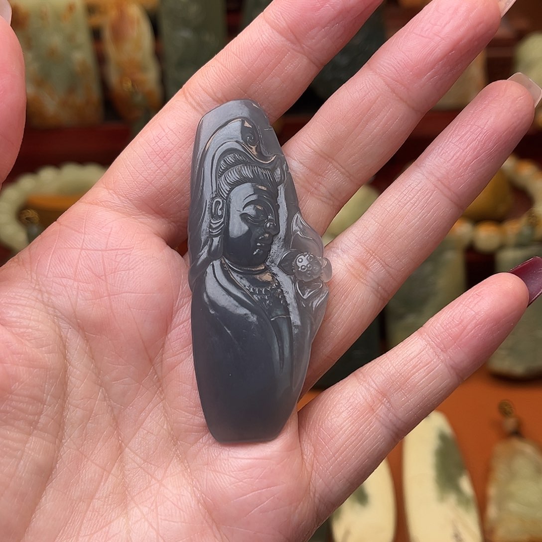 和田玉颈饰未镶嵌阿*