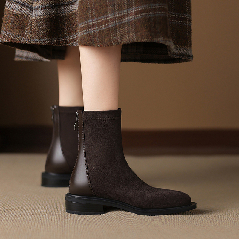 平底短靴女2025秋冬新款单靴英伦风绒面弹力瘦瘦靴低跟大码41到43