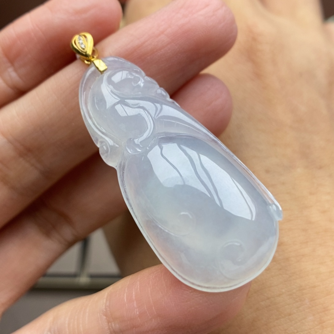 【闪购商品】颈饰18K金镶嵌翡翠38