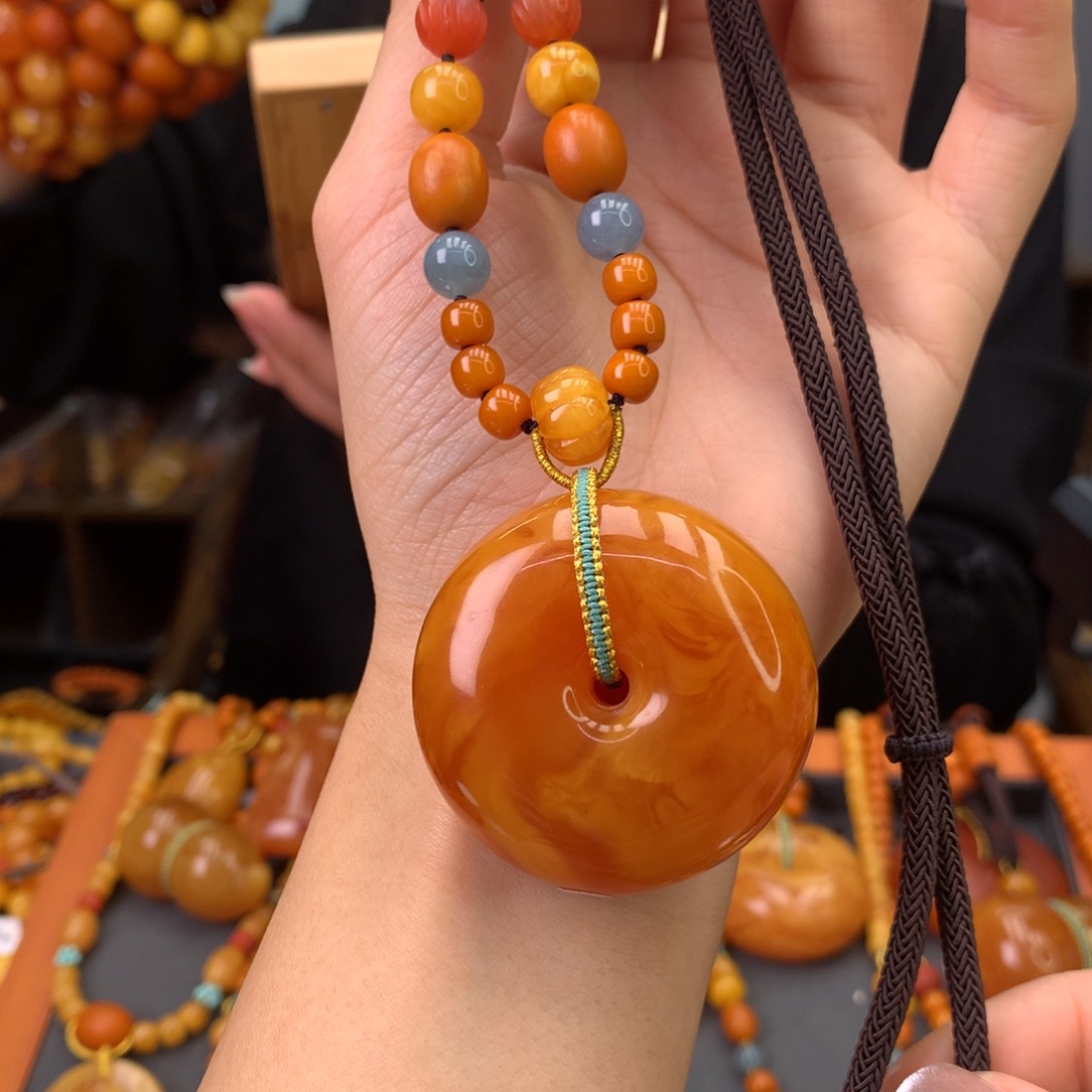 蜜蜡颈饰未镶嵌天然