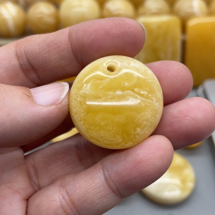 琥珀裸石未镶嵌蜜蜡