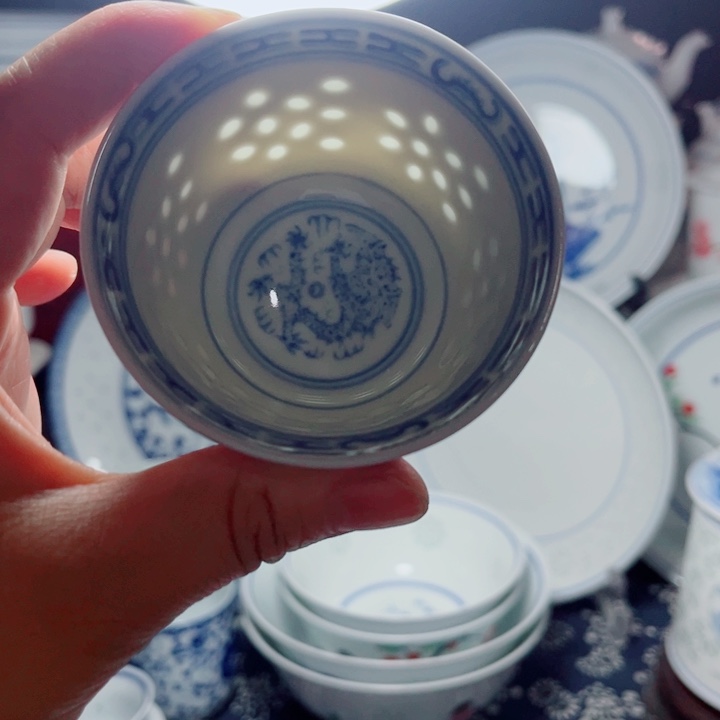 青花玲珑二缸中龙纹