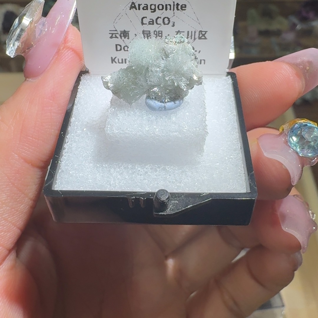 月下珠宝严选矿物