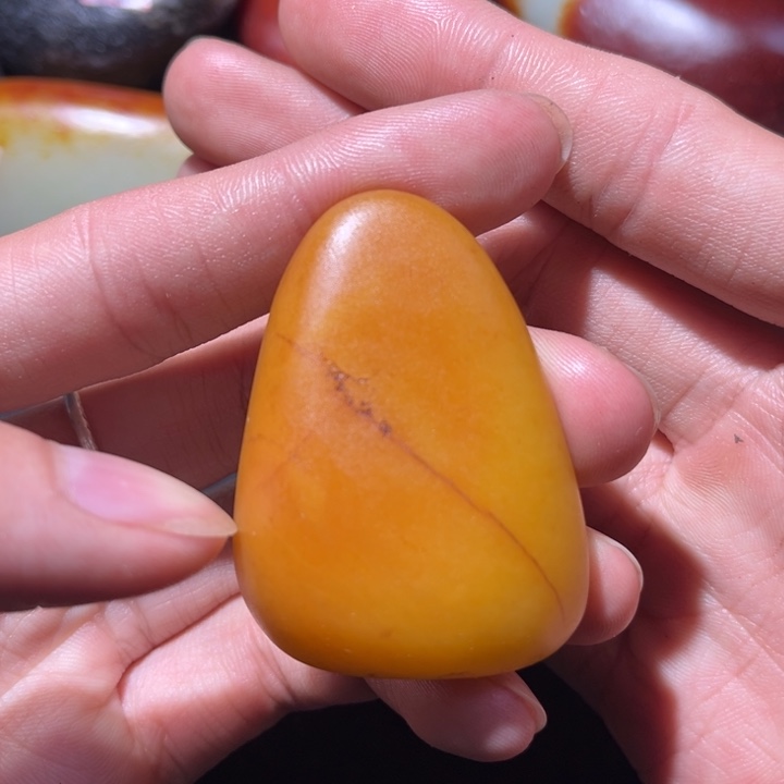 和田玉未镶嵌珠宝奇石