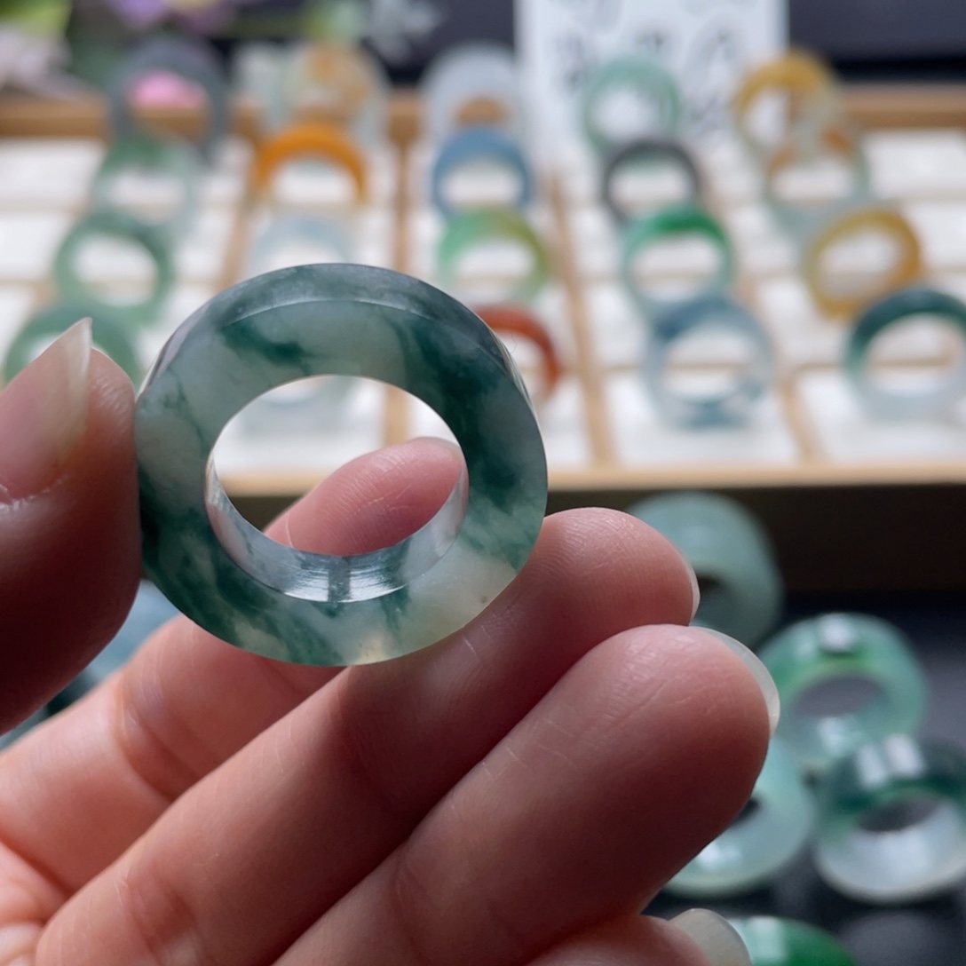 定制翡翠未镶嵌翡翠