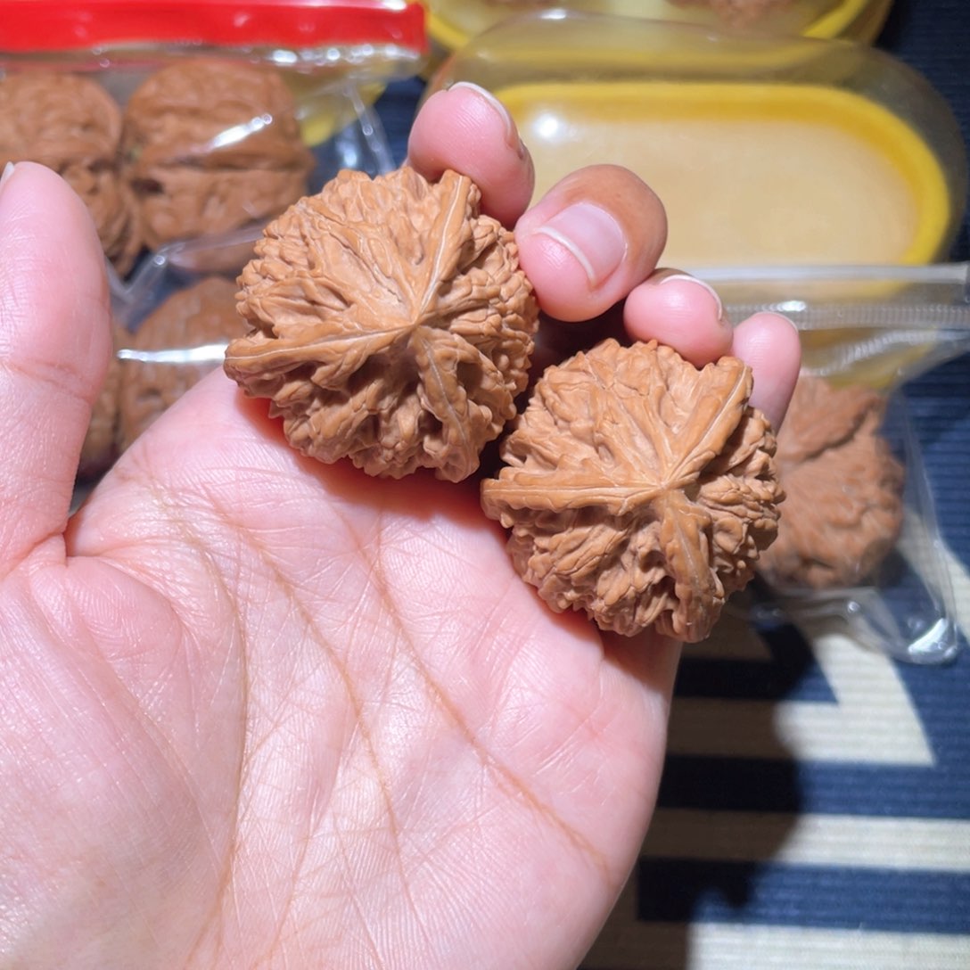 文玩核桃吊坠?****✧文山三棱37