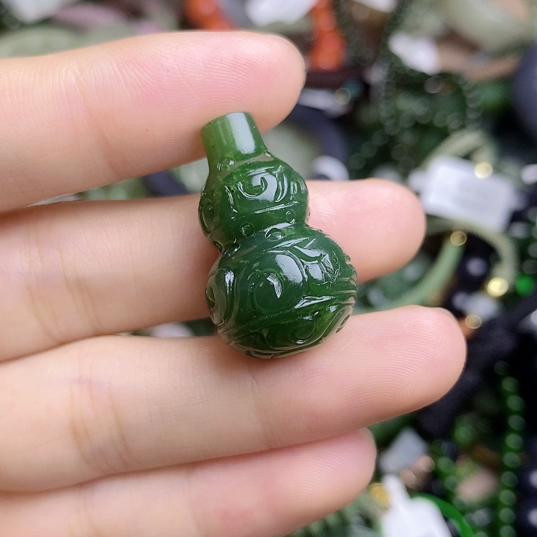 和田玉（碧玉）未镶嵌颈饰