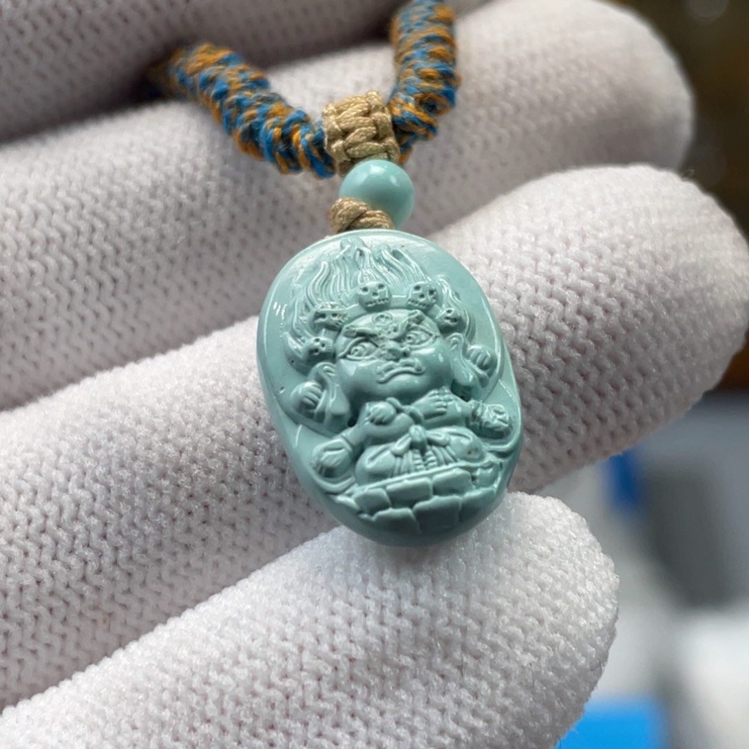 绿松石未镶嵌挂件