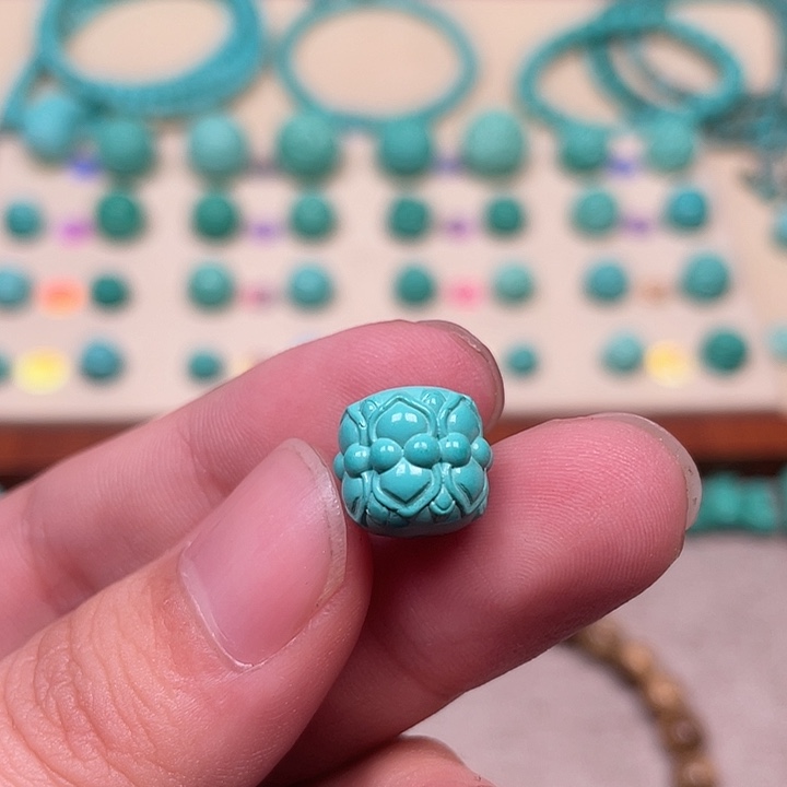 云见家匠心手工雕刻，尺寸12