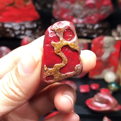 条***哥昌化鸡血石昌化鸡血石原石挂件