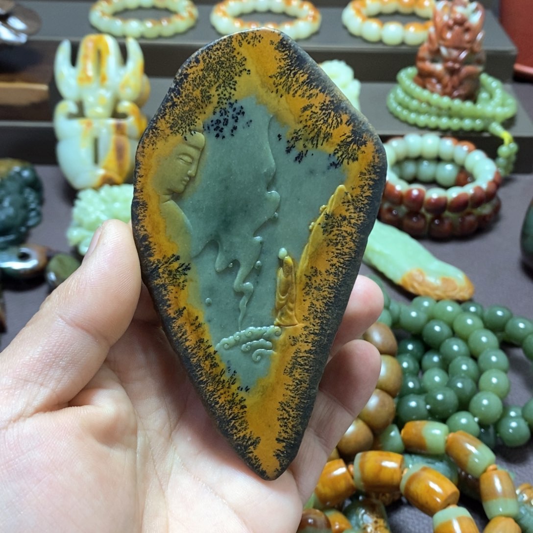 岫岩河磨玉（透闪石质玉）一心向佛，小摆件未镶嵌