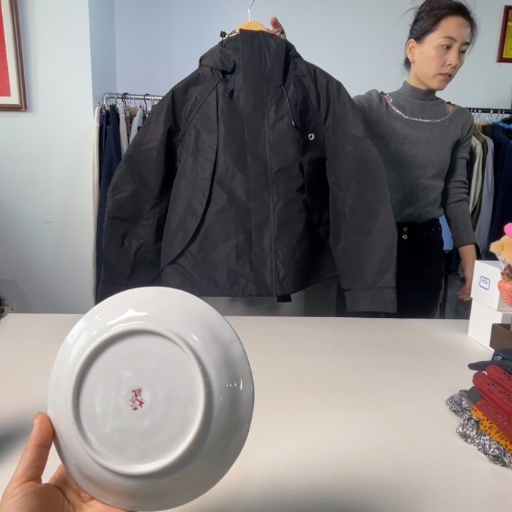 瓷片38码，115斤。。。。。。。。。。。。