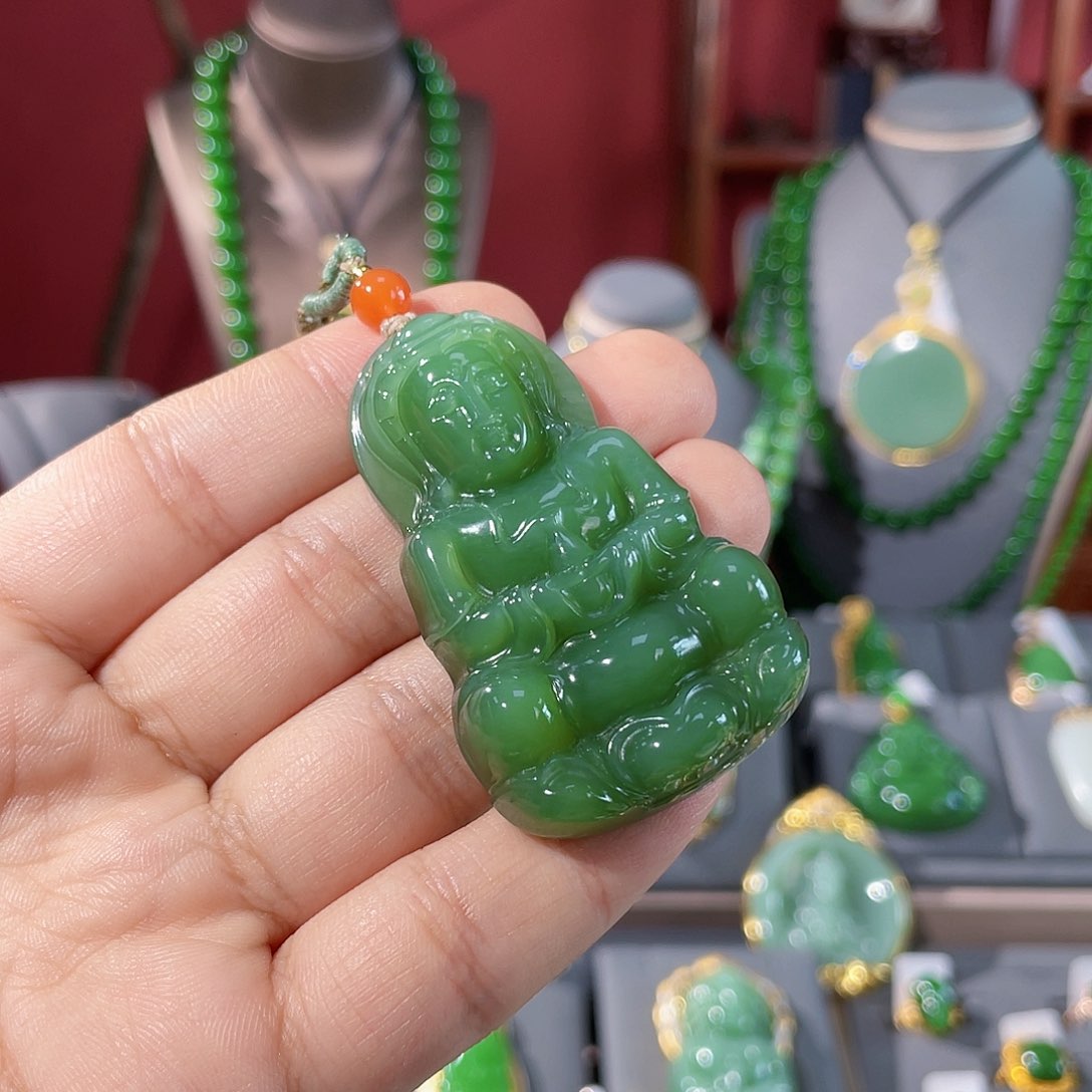 和田玉（碧玉）未镶嵌颈饰