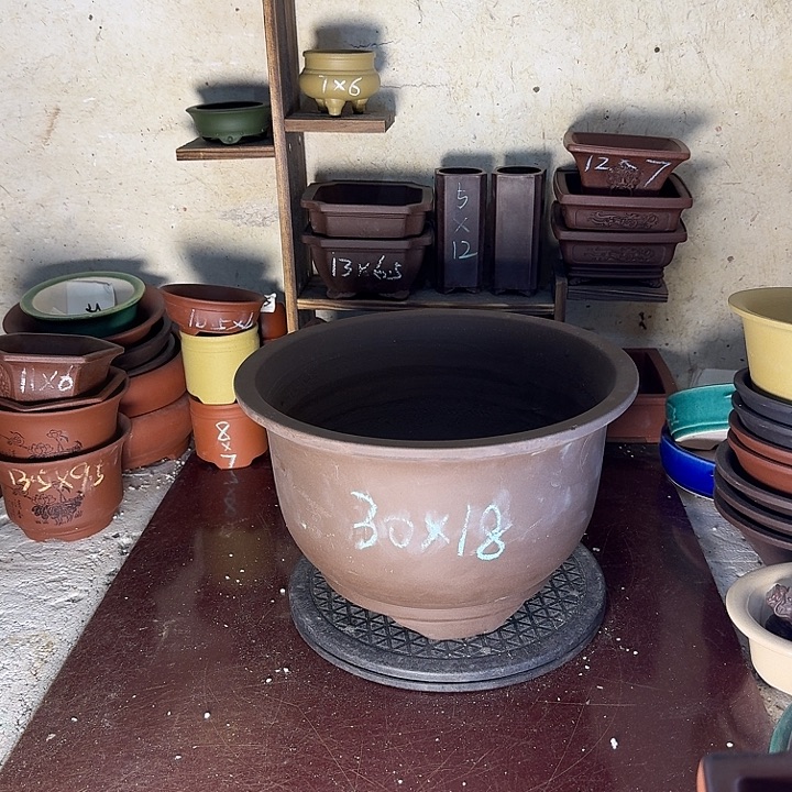 紫砂花盆，手工制作