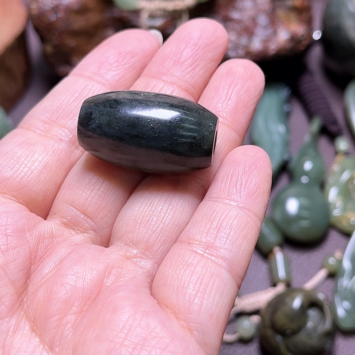 岫岩河磨玉（透闪石质玉）手绳未镶嵌用****1