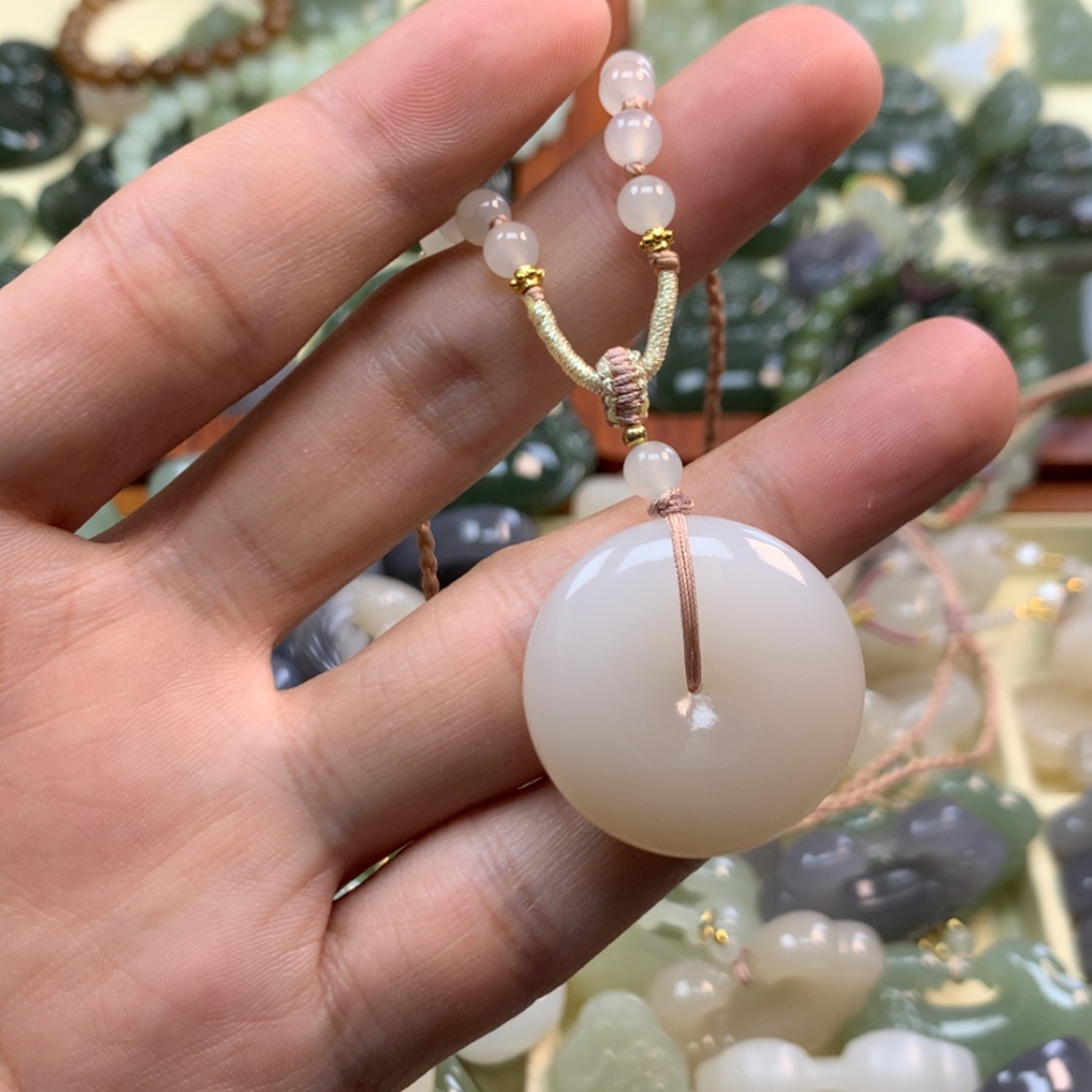 【闪购商品】和田玉颈饰未镶嵌乐**呀