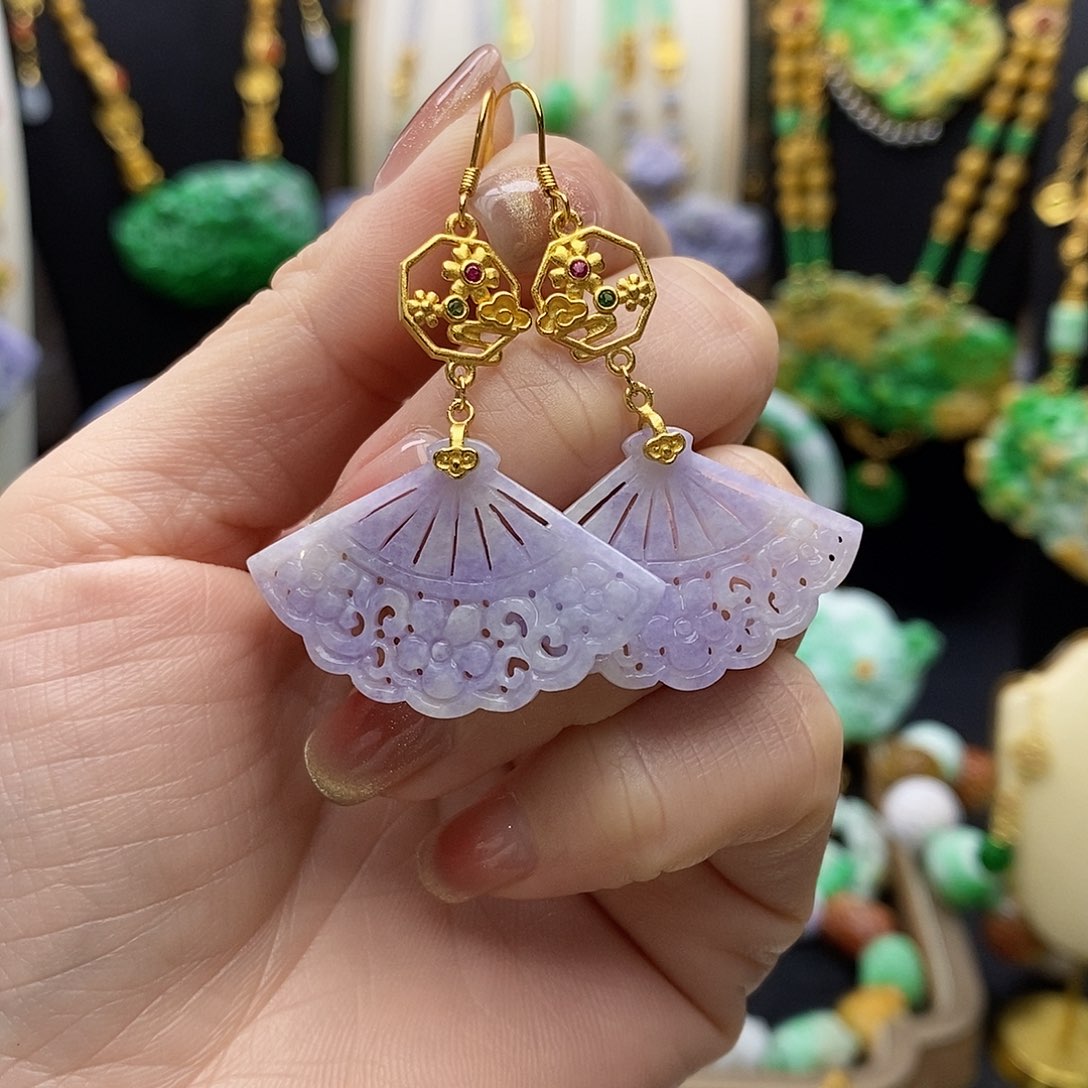 翡翠颈饰未镶嵌天然