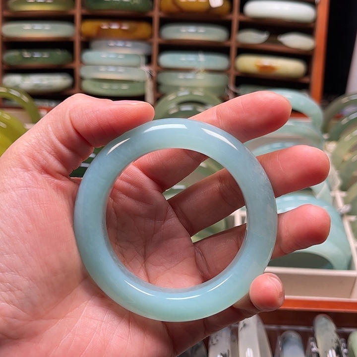 岫玉未镶嵌手镯岫玉