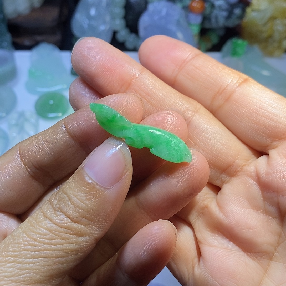 定制翡翠未镶嵌凤头