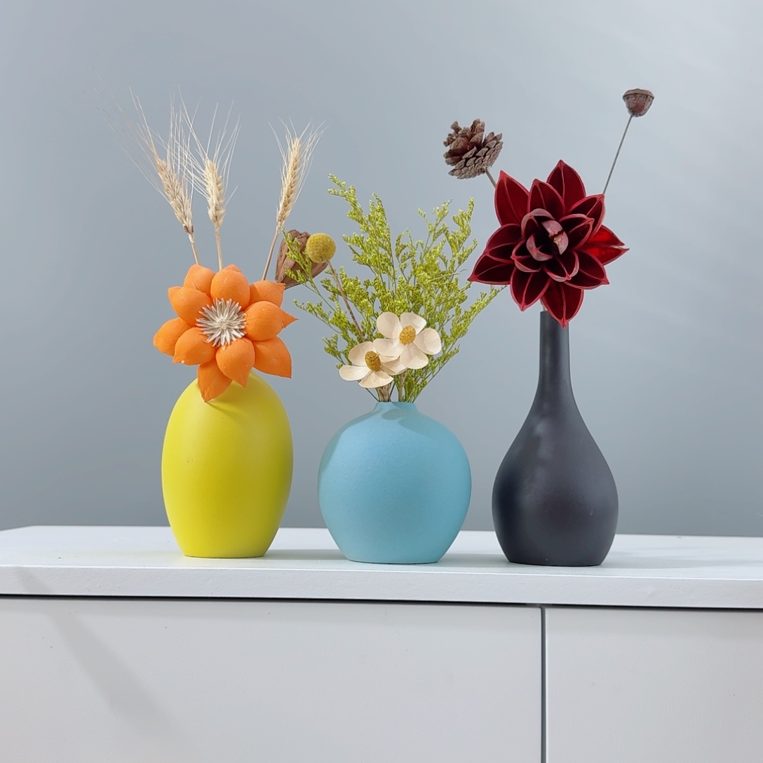 摆件陶瓷小花瓶含花总高约20-30cm