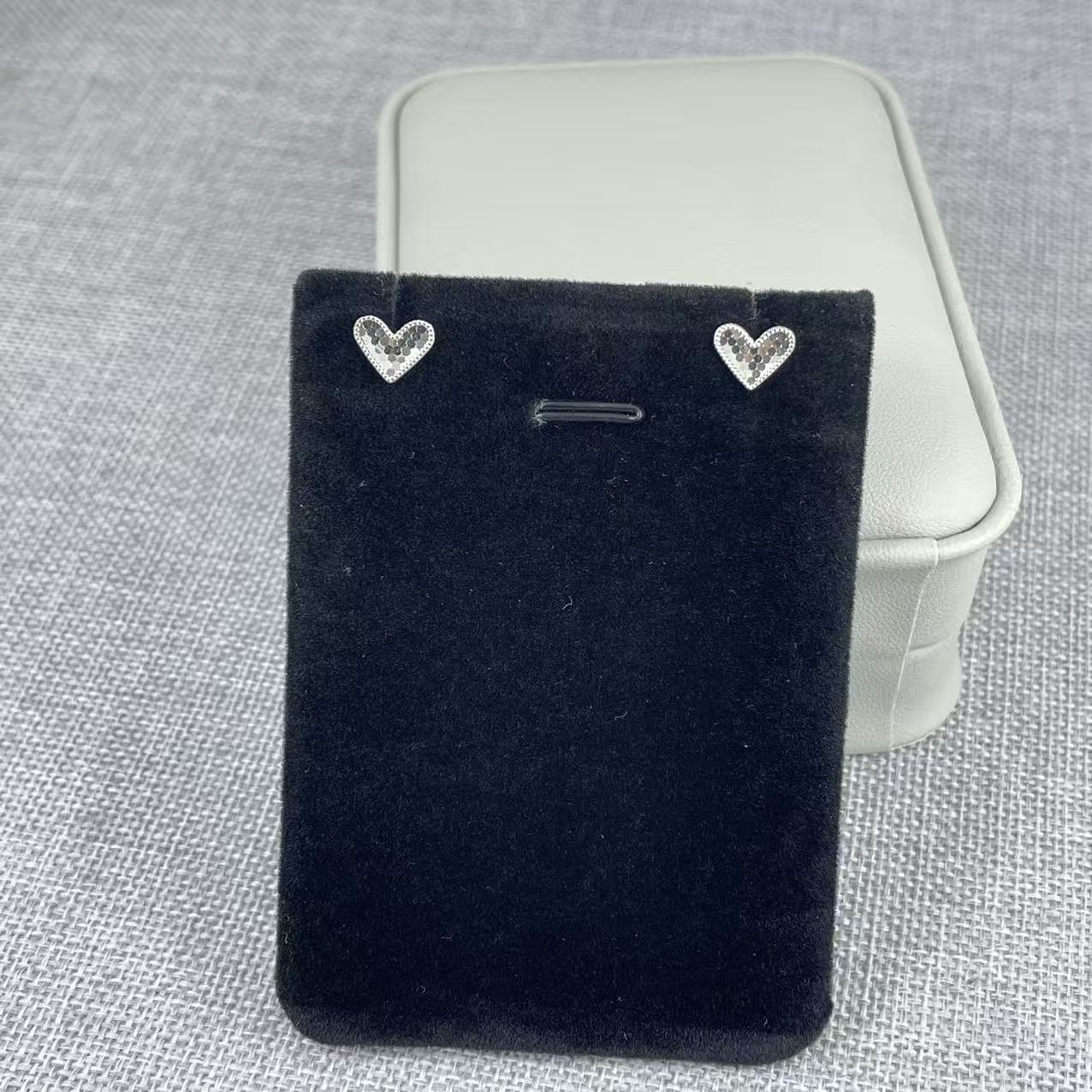 PT950铂金耳饰 鱼鳞爱心直针螺丝耳钉  气质百搭 S 91238