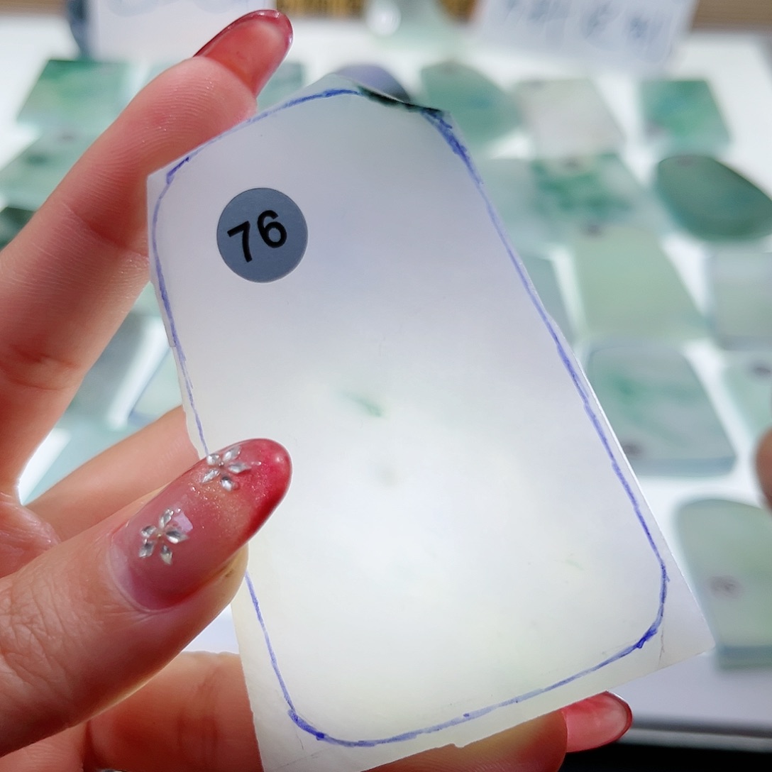 定制翡翠未镶嵌翡翠