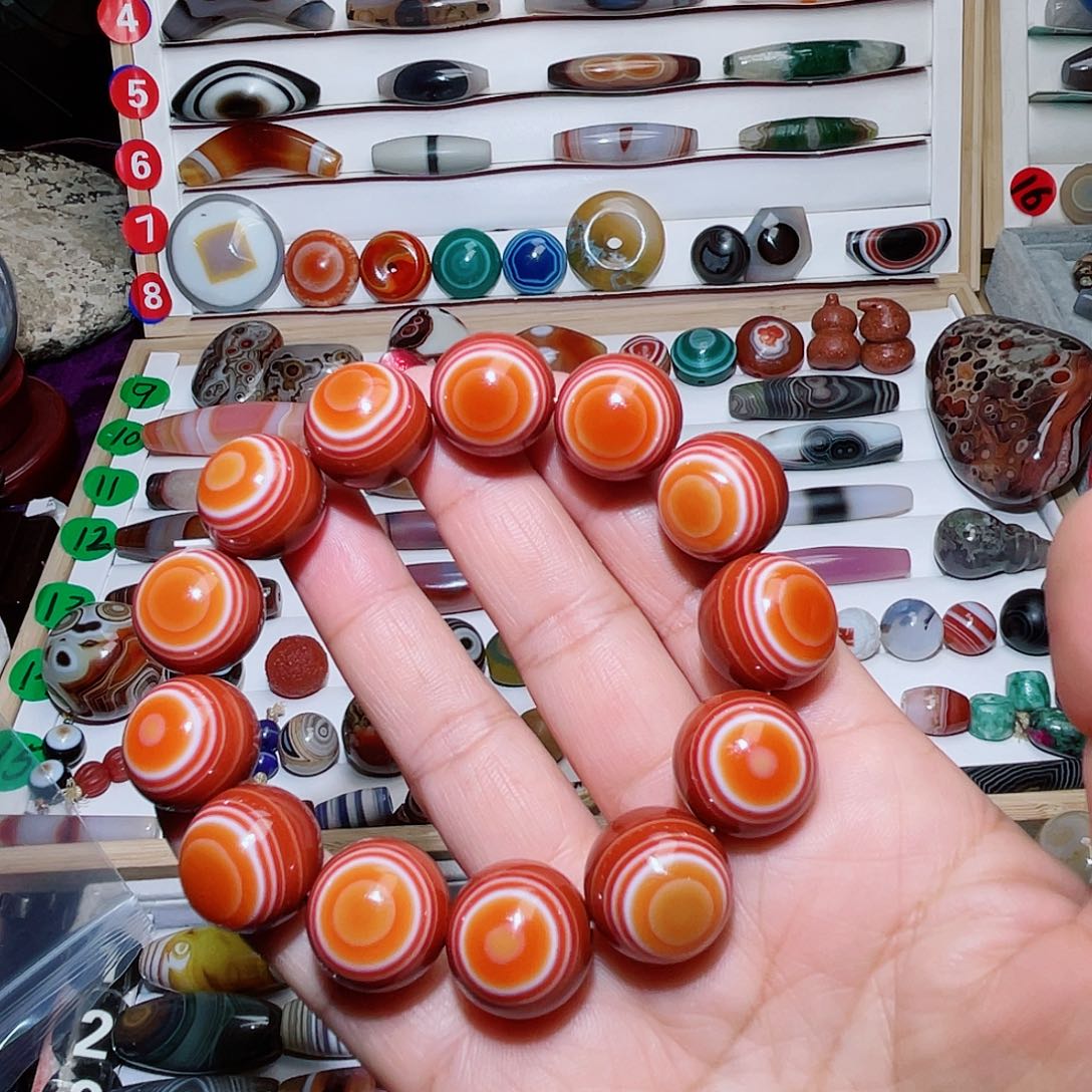 玛瑙/玉髓颈饰未镶嵌