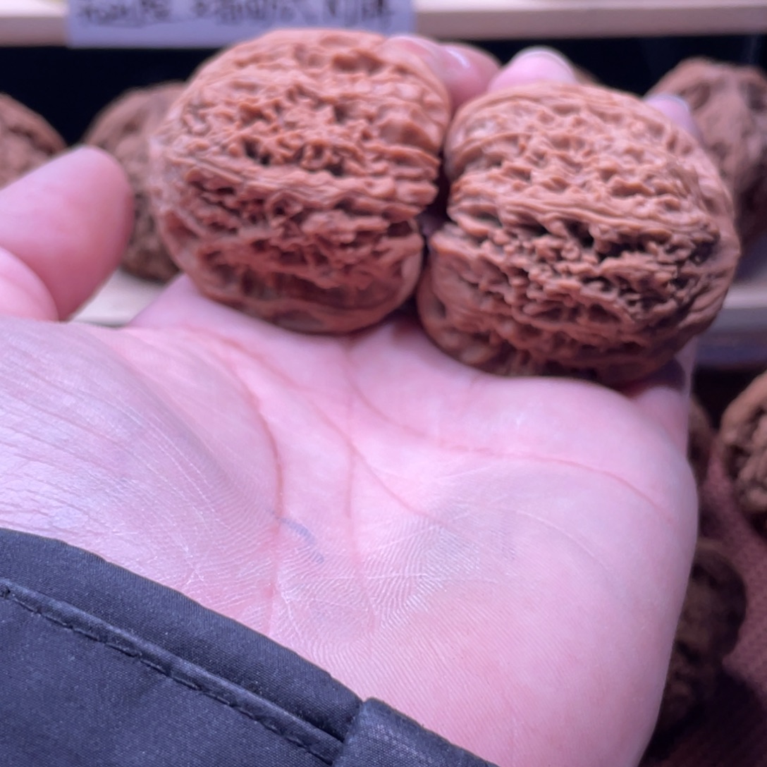 文玩核桃把件南疆石